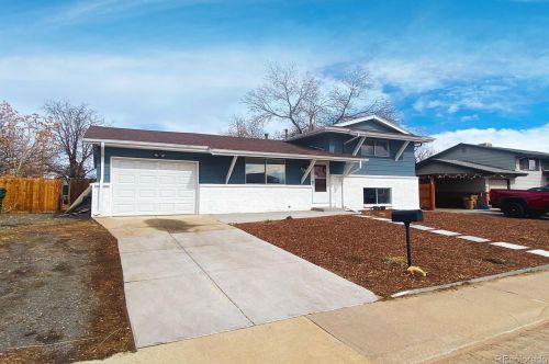 1381 Solana Dr, Denver, CO 80229-8301