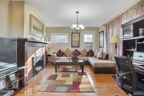 59 Fort Lee Rd, Bogota, NJ 07603-1328