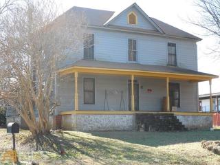 206 Cooper Dr, Rome, GA 30161-6038