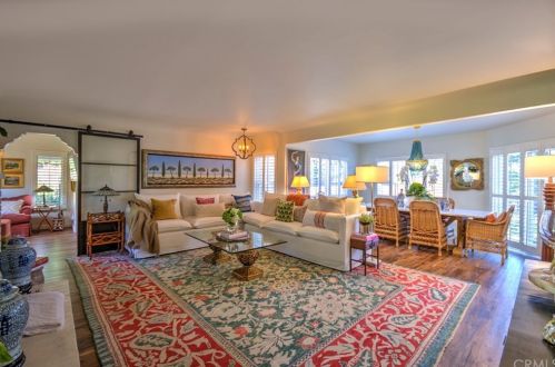 2360 Shields St, Glendale CA  91214-1541 exterior