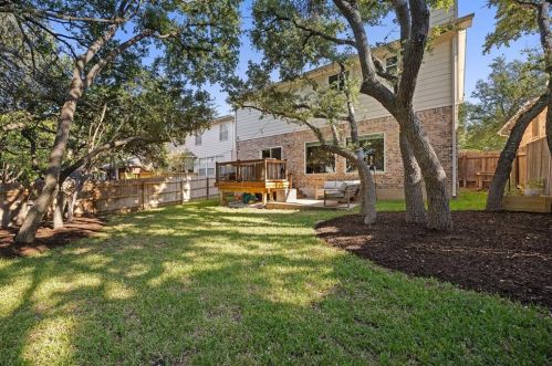 4246 Cyn Gln Cir, Austin TX  78732-2187 exterior