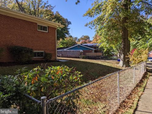 1801 Ladd St, Silver Spring MD  20902-3524 exterior