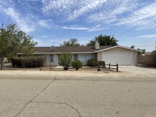 13141 Avenue, Pearblossom, CA 93553-3200