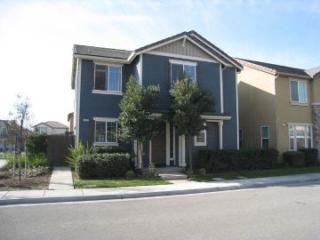 4417 Artemisa Dr, Fresno, CA 93722-6464