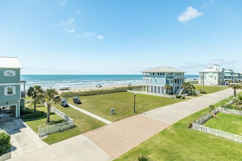 11614 Beachside, Galveston, TX 77554-6471
