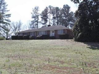 281 Cook St, Royston, GA 30662-4009
