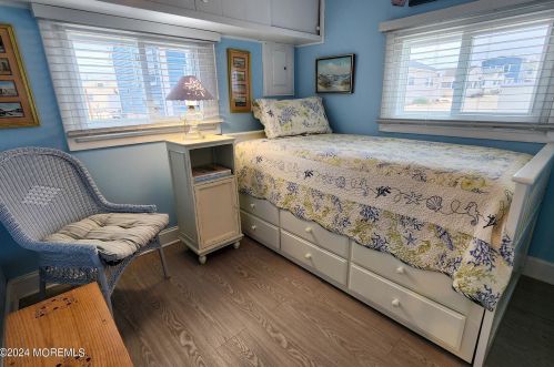 31 Crane Way, Lavallette NJ 08735-1306 exterior