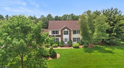 29 John Reading Rd, Flemington, NJ 08822-7007