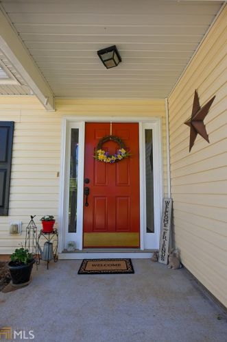 157 Buckeye Trails Dr, Commerce, GA 30530-6994