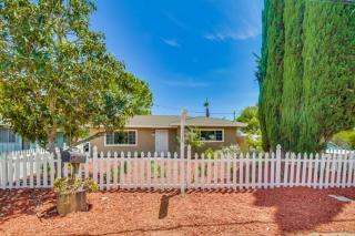 569 Montview Dr, Escondido, CA 92025-6421