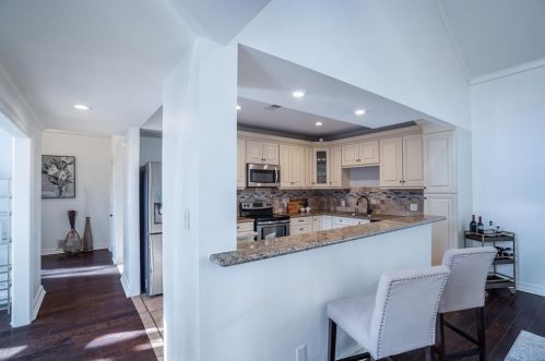 9630 Greenville Ave, Dallas TX 75243-6432 exterior