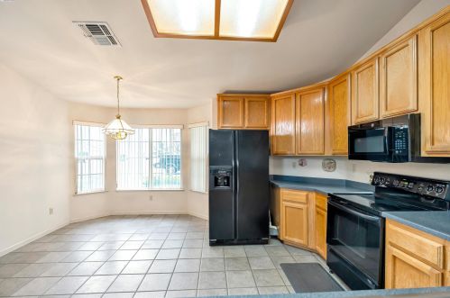 2629 Medinah Ct, Modesto, CA 95355-9666