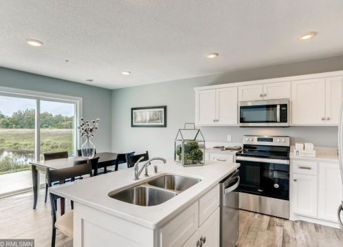 529 19th Pl, Spectacle Lake, MN 55008-9309