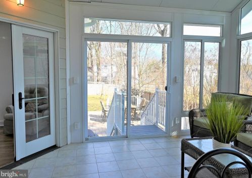 87 Leavitt Ln, Princeton NJ  08540-3921 exterior