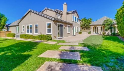 691 Coastal Hills Dr, Chula Vista CA  91914-4319 exterior