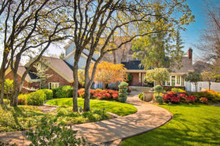 15697 Middletown Park Dr, Redding, CA 96001-9794