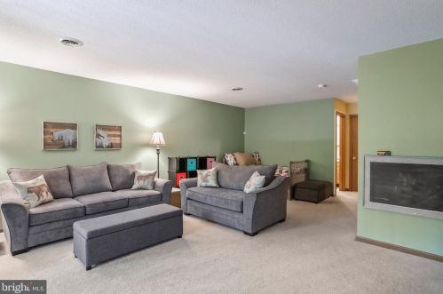 106 Tecumseh Trl, Hedgesville WV  25427-3859 exterior