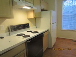 10338 Royal Woods Ct, Gaithersburg MD  20886-1031 exterior