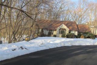 21 Henrietta Ct, Ridgewood, NJ 07450-2938