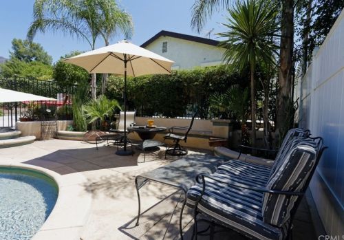 3221 Thurin Ave, Altadena, CA 91001-4244