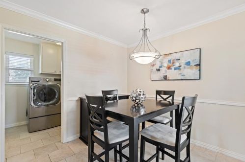 1801 Kensington Dr, Carrollton TX 75007-2463 exterior