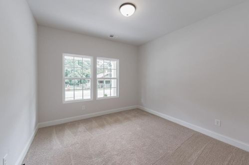 1382 Gus Thornhill Jr Dr, Atlanta GA  30344-3556 exterior