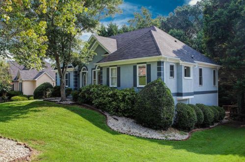 749 Deerwood Dr, Stockbridge GA  30281-6321 exterior