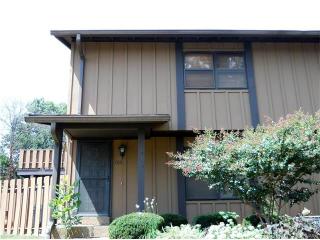 703 Hampton Ct, Belleville, IL 62223-2704