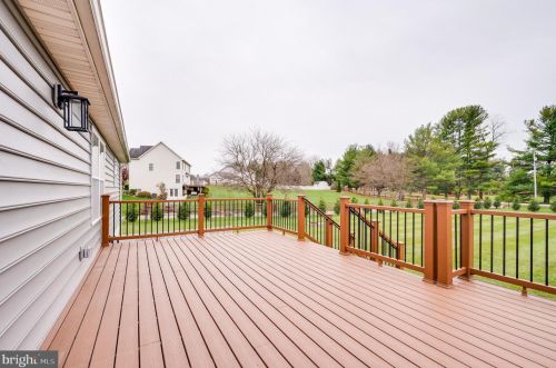 20 Nansfield Dr, Harpers Ferry WV 25425-3198 exterior