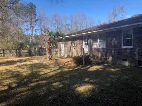 108 Doris Ct, Ladson, SC 29456-4823