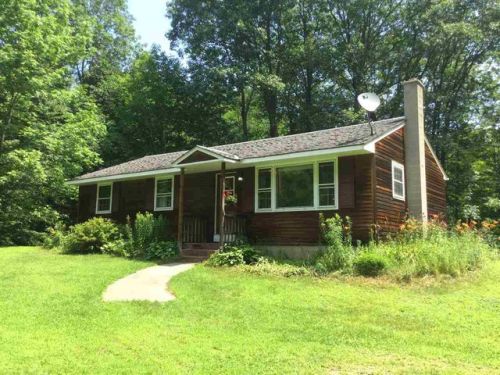 5463 Coolidge Hwy, Brattleboro VT  05301-8637 exterior
