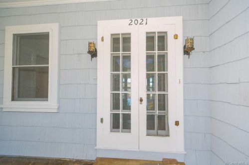 2021 Kakela Dr, Honolulu HI  96822-2158 exterior