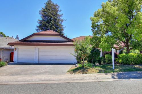 8830 Glori Dawn Dr, Citrus Heights, CA 95662-4563