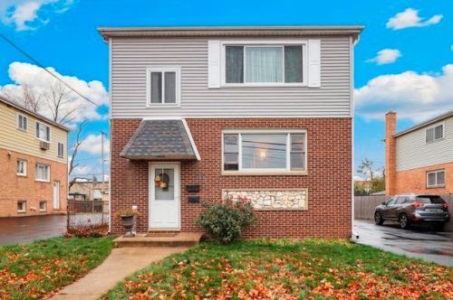 355 Park St, Bensenville, IL 60106-2551