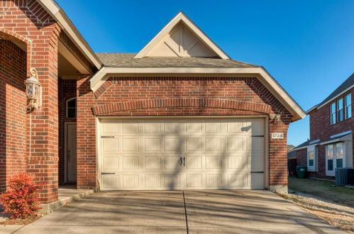 5724 Brookside Dr, Argyle TX  76226-4285 exterior