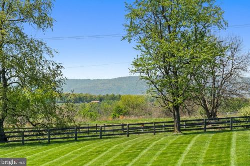 20454 Beaverdam Bridge Rd, Purcellville, VA