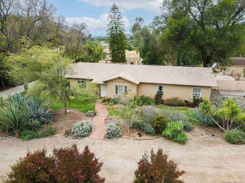 15838 Dell View Rd, El Cajon, CA 92021-2659