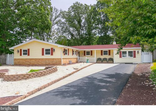 923 Forbes St, Blenheim, NJ 08012-1162