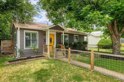 1501 Alguno Rd, Austin, TX 78757-3303