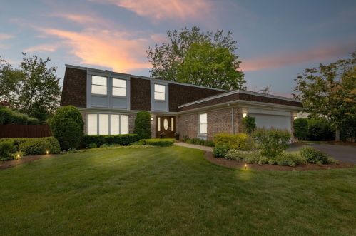 244 Burr Oak Ave, Bannockburn, IL 60015-4719