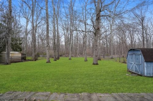282 Passaic Ave, Stirling, NJ 07980-1305