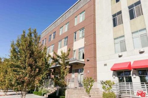 114 Harbor Blvd, Anaheim CA 92801-2421 exterior