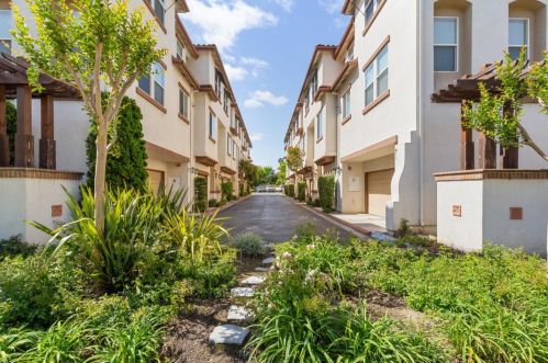 1371 Mckinley Ct, San Jose, CA 95126-3980