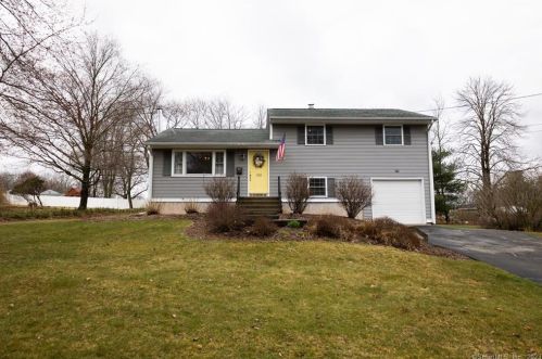 160 Pine Knob Dr, Wapping, CT 06074-2340