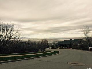 3285 Sunset Loop Rd, Bountiful, UT 84010-3245