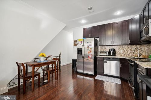 2329 15th St, Philadelphia, PA 19132-4417