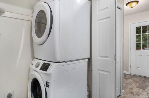 2213 Jasper Way, Aurora CO 80013-1154 exterior