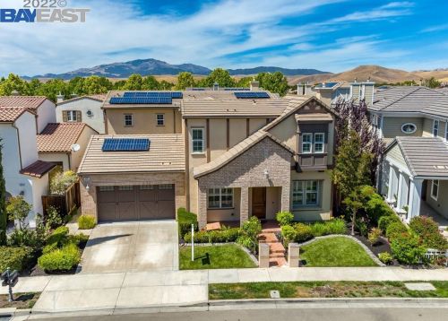 5261 Pembroke Way, San Ramon, CA 94582-5927