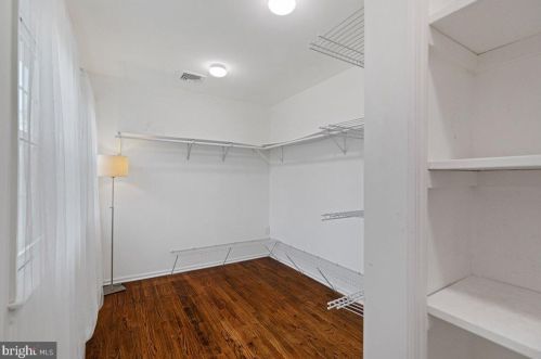 1 Fieldston Rd, Princeton NJ  08540-6453 exterior