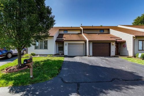 527 Dillon Dr, Vinton, VA 24179-2846